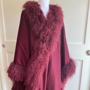 NWOT Sofia Cashmere Cape